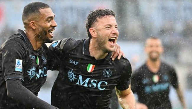 Ảnh bài viết Hạ Lazio 2-0, Napoli phả hơi nóng vào gáy AC Milan