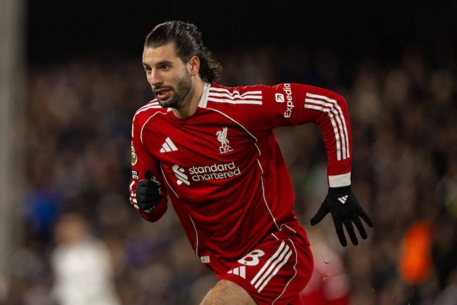 Dominik Szoboszlai - 6.5 điểm. Szoboszlai thi đấu đầy nỗ lực với những pha đi bóng lắt léo và trực diện. Dù thi đấu xông xáo, tiền vệ người Hungary vẫn thiếu một chút sắc sảo trong các quyết định cuối cùng.