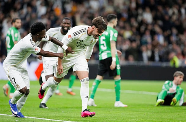 Real Madrid thắng to khi Vinicius thăng hoa.