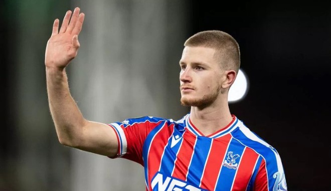 Adam Wharton l&agrave; mục ti&ecirc;u của Liverpool.