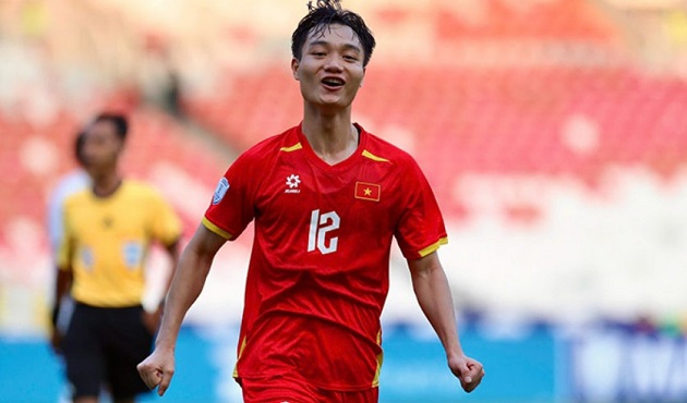 Xuân Bắc đánh giá Odeh Al-Fakhouri là cầu thủ nguy hiểm nhất của U23 Jordan.