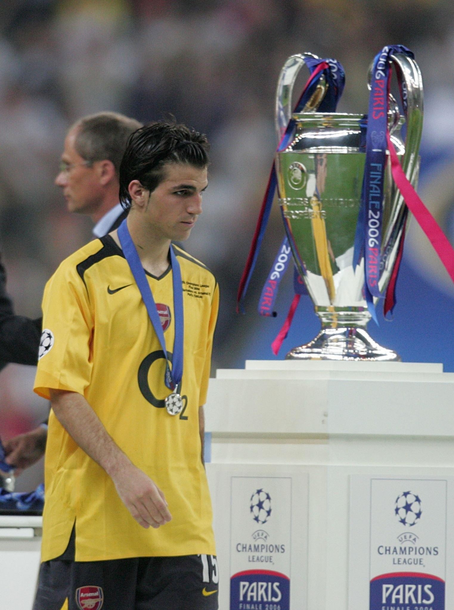 Fabregas không thể cùng Arsenal chiến thắng đội bóng cũ Barcelona tái UCL 2006
