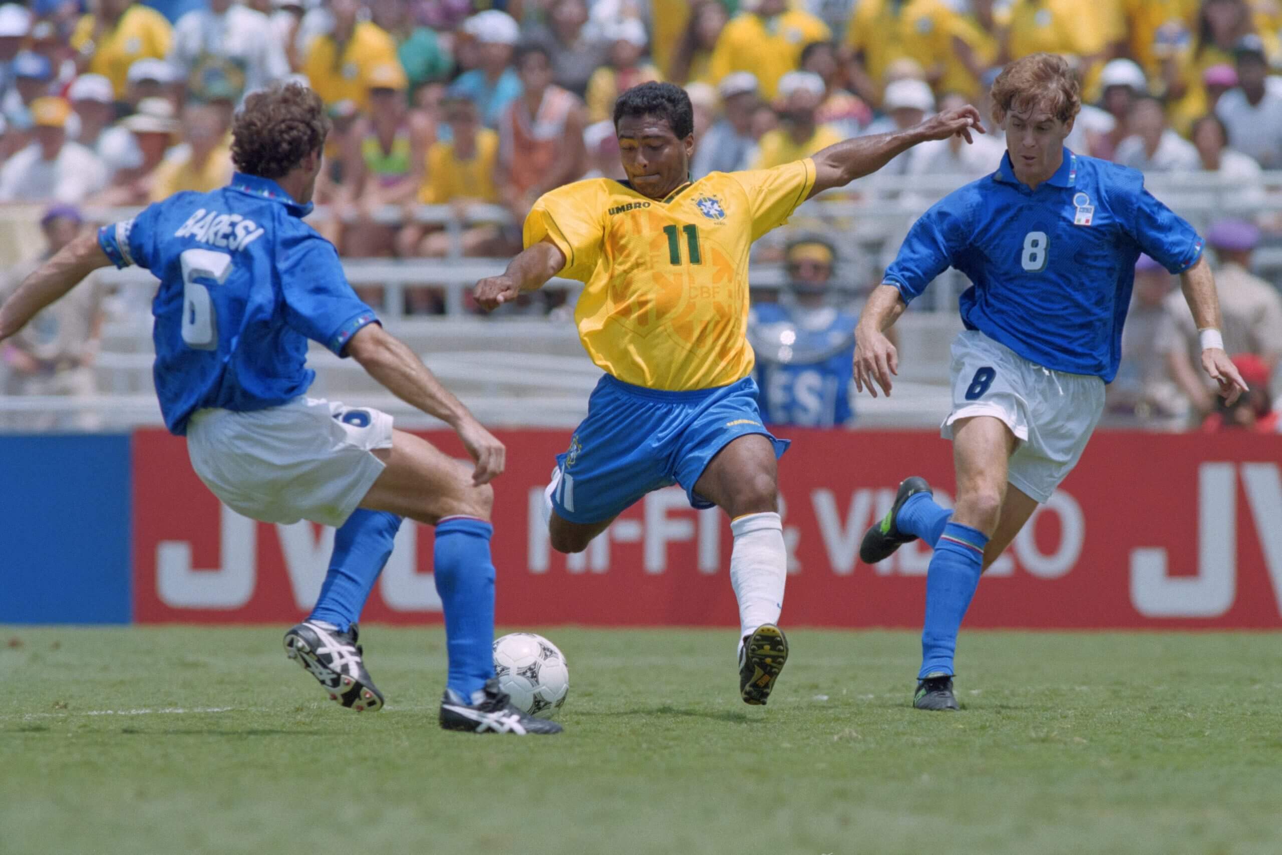 Romario đ&atilde; c&oacute; m&agrave;n tr&igrave;nh diễn xuất sắc xuy&ecirc;n suốt World Cup.
