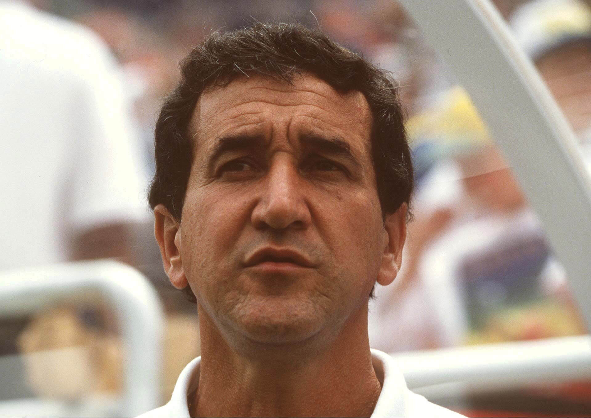 Huấn luyện vi&ecirc;n đội tuyển Brazil, Carlos Alberto Parreira, bị chỉ tr&iacute;ch v&igrave; lựa chọn đội h&igrave;nh v&agrave; c&aacute;ch tiếp cận thực dụng của m&igrave;nh. (Ảnh: Lutz Bongarts/Bongarts/Getty Images)