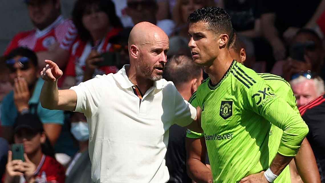 Ten Hag đ&atilde; c&oacute; xung đột với huyền thoại CR7.