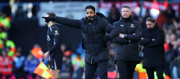 Amorim rời MU kh&ocirc;ng k&egrave;n, kh&ocirc;ng trống,