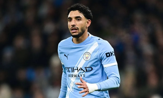 Ảnh bài viết Tottenham nên hy sinh Udogie để đổi lấy Marmoush