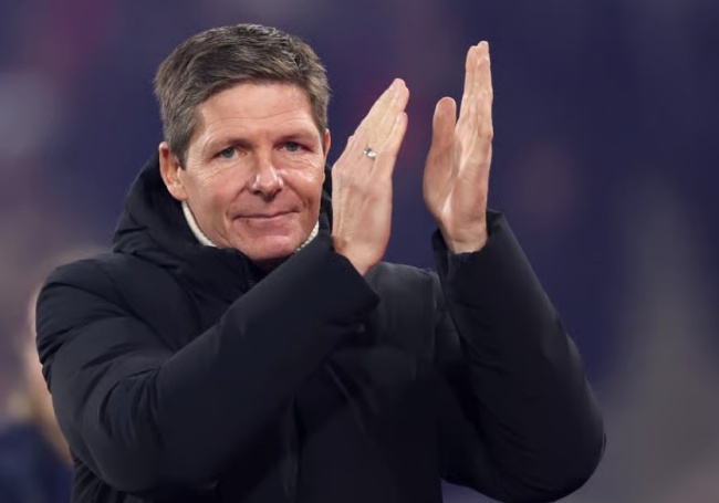 Oliver Glasner l&agrave; ứng cử vi&ecirc;n thay Amorim.