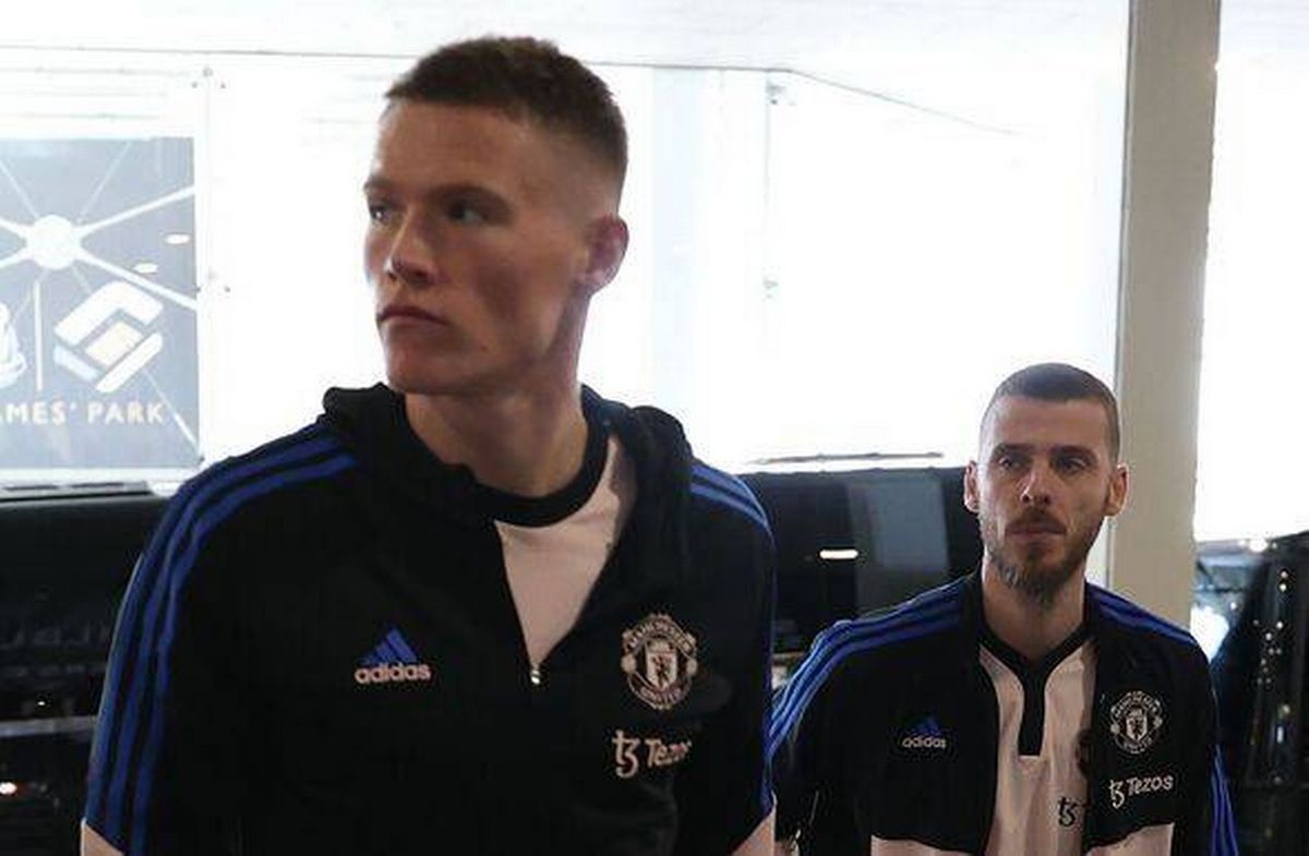 2 cựu sao MU đang chơi ở &Yacute;.