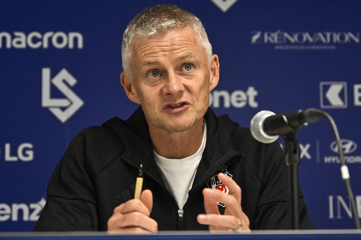 Ole được đồn đo&aacute;n với ghế HLV tạm quyền MU.