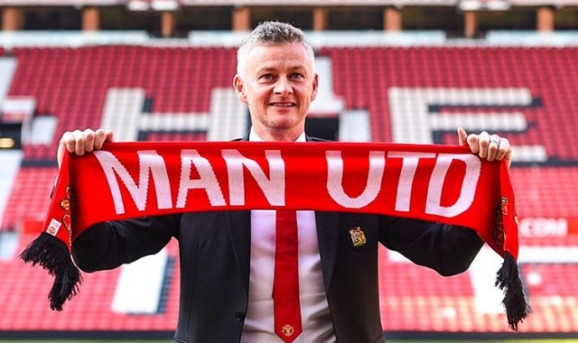 MU đ&agrave;m ph&aacute;n với Ole Gunnar Solskjaer.