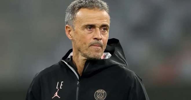 HLV Luis Enrique muốn rời PSG tìm kiếm thử thách mới.