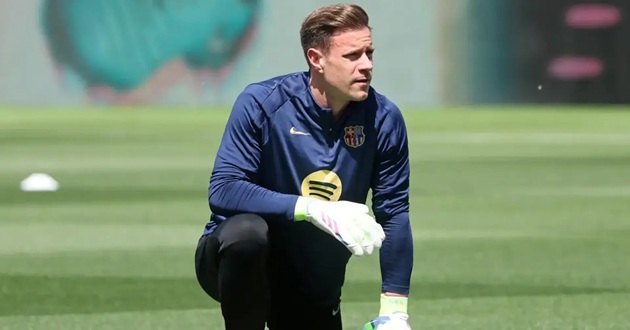 Marc-Andre ter Stegen đã quay lại Barca để điều trị.