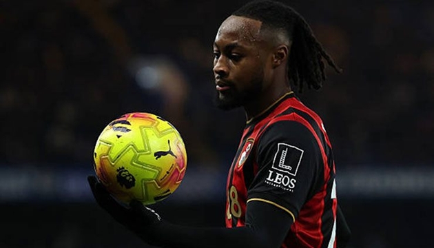 Man City sắp đ&oacute;n Semenyo.