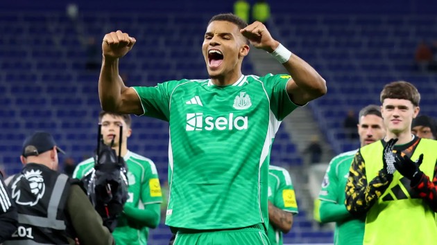 Thaw gia tăng chất th&eacute;p nơi h&agrave;ng thủ Newcastle.