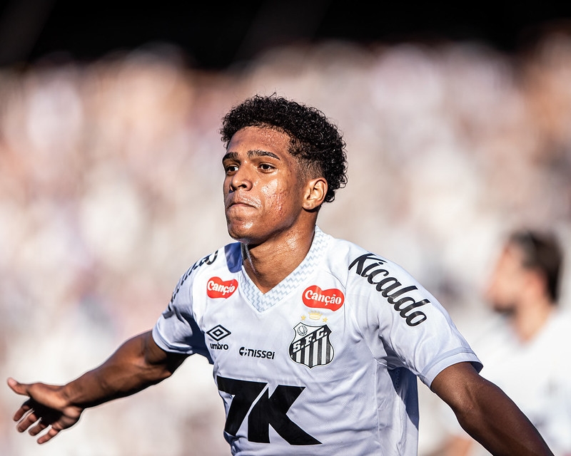 Ảnh bài viết Spurs săn đón Souza nhằm gia tăng sức mạnh hành lang trái