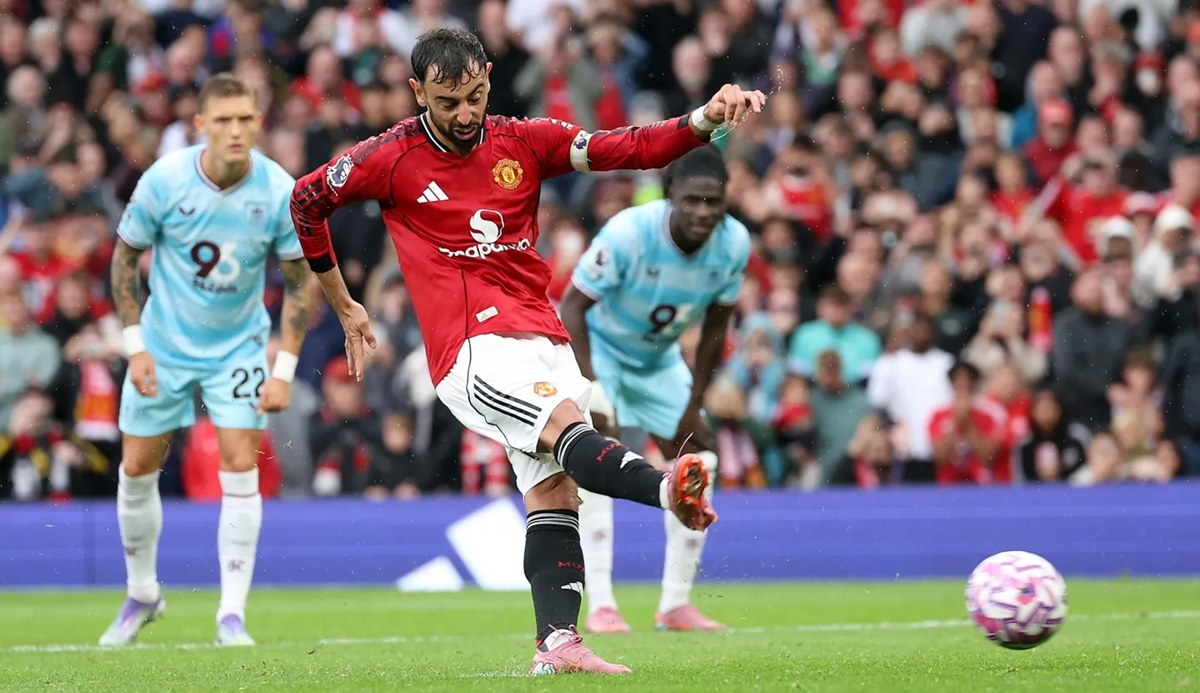 Ảnh bài viết 5 tâm điểm trước trận Burnley vs Man Utd: DNA Quỷ đỏ trở lại cùng Fletcher; Fernandes tái xuất