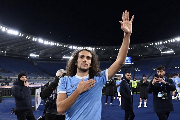Guendouzi đã chào tạm biệt người hâm mộ Lazio.