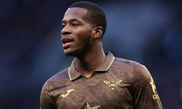 Ảnh bài viết Man City dẫn đầu cuộc đua giành Michael Kayode