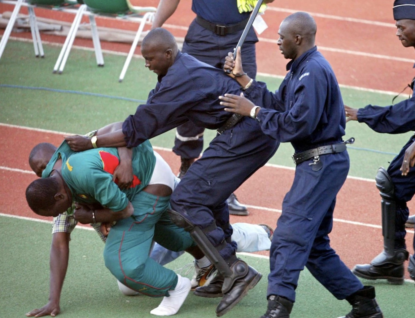 Ảnh bài viết Ma thuật đen trong bóng đá Châu Phi: Bùa chú, phù thủy và những góc khuất