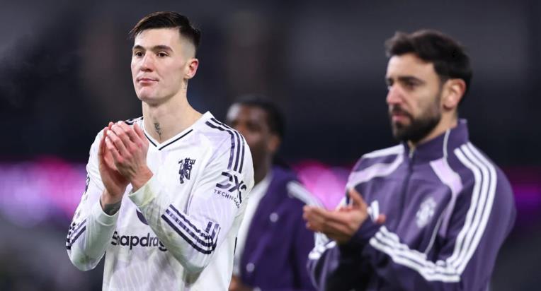 Sesko v&agrave; MU xứng đ&aacute;ng nhận được lời khen ngợi d&ugrave; h&ograve;a Burnley.