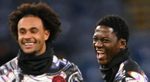 MU sẽ kh&ocirc;ng để Zi v&agrave; Mainoo ra đi.