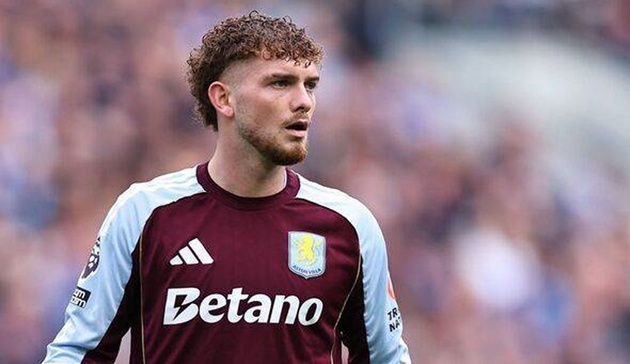 Elliott đối diện tương lai bấp b&ecirc;nh 