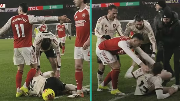 Ảnh bài viết Martinelli gây phẫn nộ khi đẩy Bradley đang chấn thương