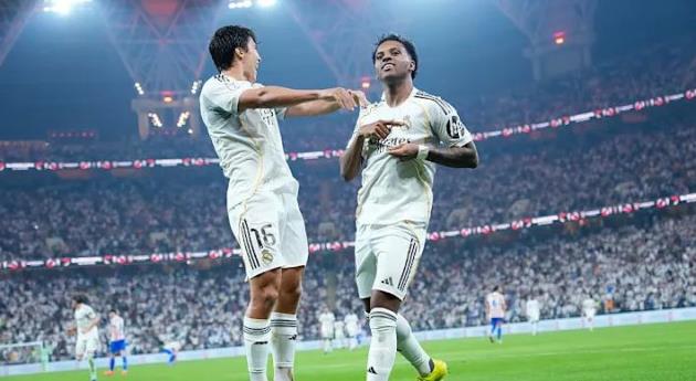 Rodrygo và đồng đội có trận đấu thăng hoa.