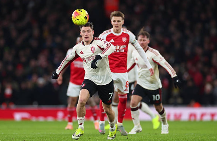 Florian Wirtz (6.6 điểm): Trong một ngày phải đóng vai trò là "số 9 ảo" thay cho Ekitike, bản hợp đồng đắt giá người Đức chưa thể hiện được nhiều. Anh có tình huống ngã trong vòng cấm đầy tranh cãi nhưng trọng tài đã khước từ. Wirtz vẫn cho thấy kỹ thuật cá nhân thượng thừa nhưng sự đơn độc trên hàng công khiến hiệu quả lối chơi của anh bị giảm sút.

Chấm điểm Liverpool theo BongDa.com.vn.