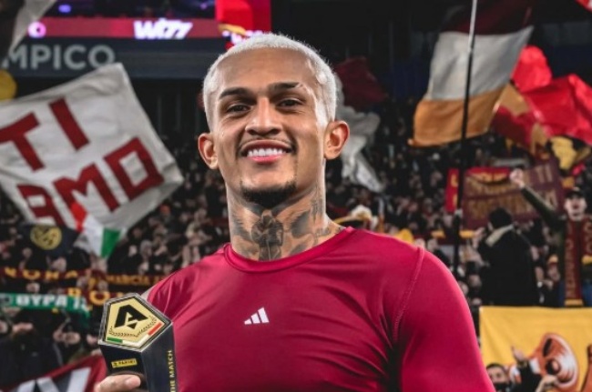 Ảnh bài viết Ba ông lớn Ngoại hạng Anh tranh giành Wesley của AS Roma