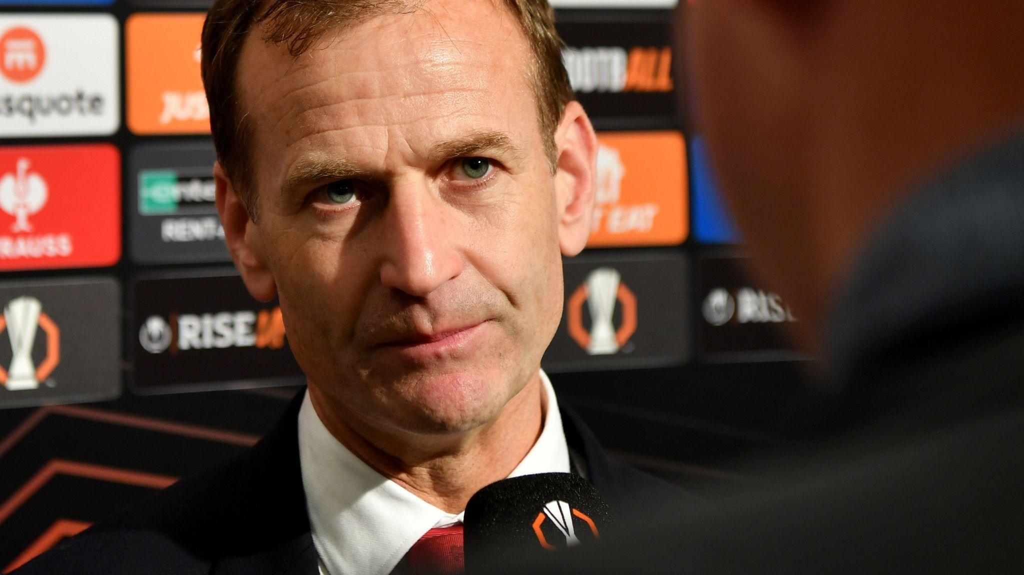 Ông là một trong những GĐKT hàng đầu của Xứ sở sương mù