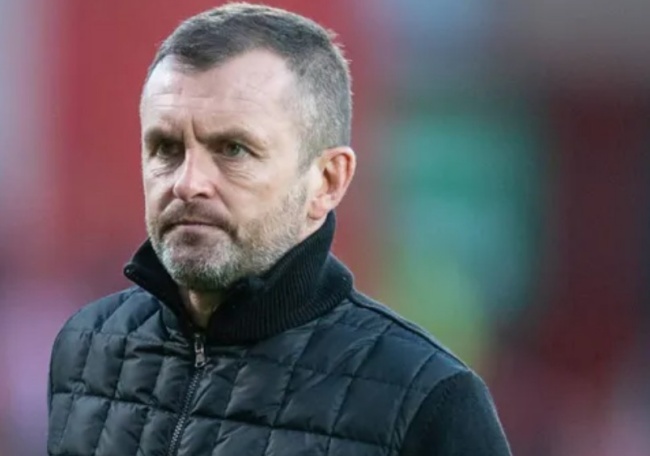 Charlton khó tạo bất ngờ trước Chelsea.