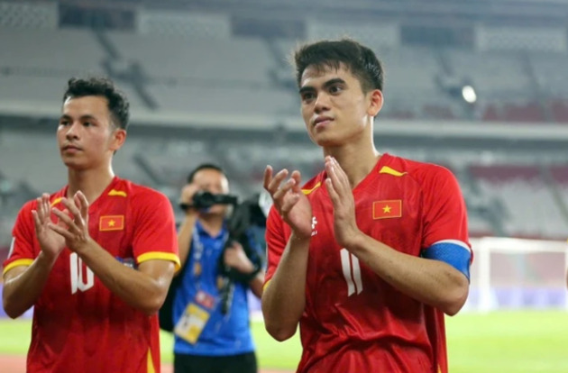 Ảnh bài viết Lý do Khuất Văn Khang được fan gọi là "học sinh giỏi Văn"