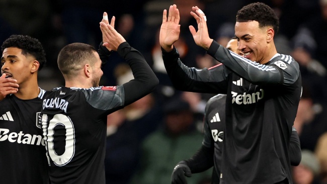 Ảnh bài viết Rogers và Buendia tỏa sáng, Aston Villa loại Tottenham khỏi FA Cup