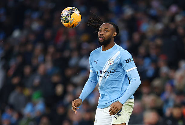 Antoine Semenyo tỏa sáng trong thắng lợi của Manchester City.