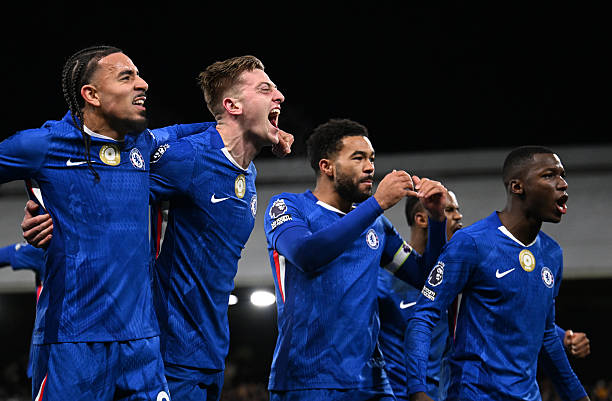 Chelsea có màn thị uy sức mạnh trước Charlton.