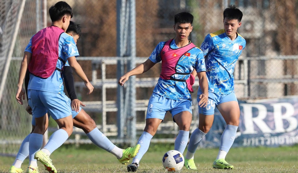 Nguyễn L&ecirc; Ph&aacute;t thi đấu ấn tượng trong m&agrave;u &aacute;o U23 Việt Nam. Ảnh: VFF.