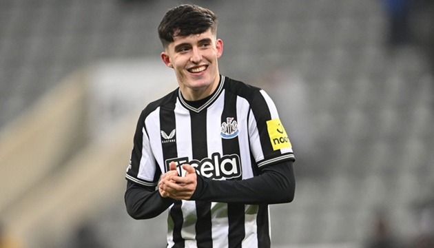 Ảnh bài viết Tin đồn chuyển nhượng tối 11/1: Dembele đòi lương 60 triệu euro; Arsenal tranh Livramento