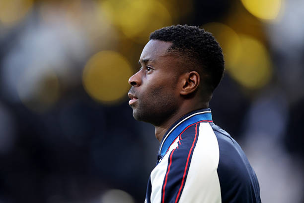 Manchester United muốn chiêu mộ Marc Guehi nhưng Quỷ đỏ chưa cho thấy sự ổn định cần thiết để tạo sức hấp dẫn với trung vệ người Anh.