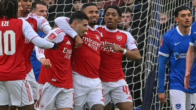 Arsenal đ&atilde; ngược d&ograve;ng để đi tiếp ở FA Cup.