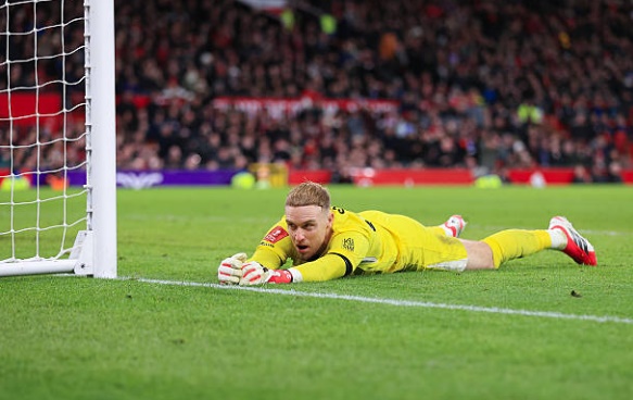 Steele làm nản lòng các chân sút Quỷ đỏ.