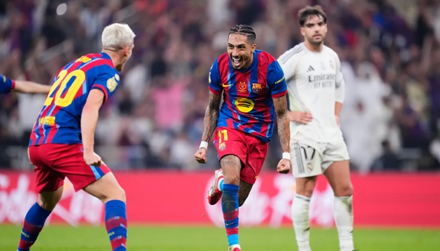 Raphinha tỏa s&aacute;ng.