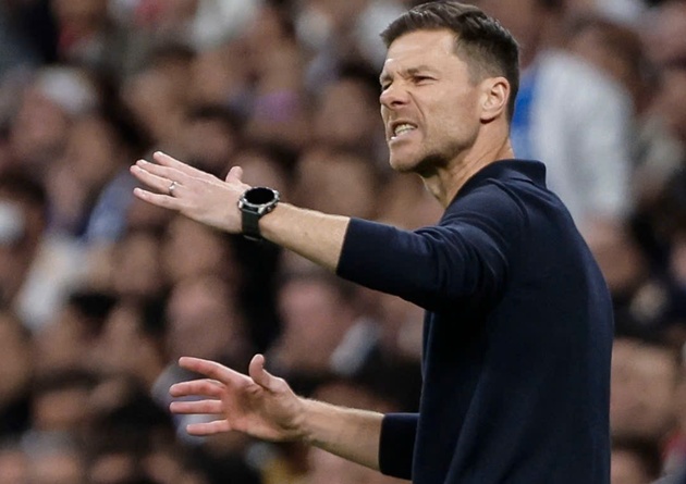 Ảnh bài viết Những dấu hỏi bủa vây Xabi Alonso sau trận thua đau Barcelona