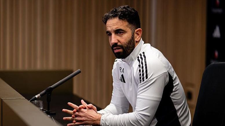 Ảnh bài viết Ruben Amorim và cuộc chiến trong biển tiếng ồn tại Manchester