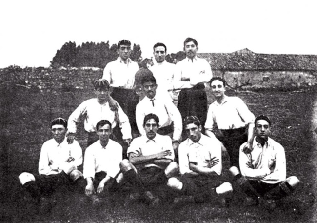 Một số th&agrave;nh vi&ecirc;n ban đầu của CLB Sporting.