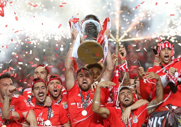 Benfica l&agrave; đội th&agrave;nh c&ocirc;ng nhất lịch sử giải.