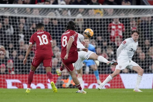 Ảnh bài viết Szoboszlai lập siêu phẩm, Liverpool thắng đậm Barnsley ở FA Cup