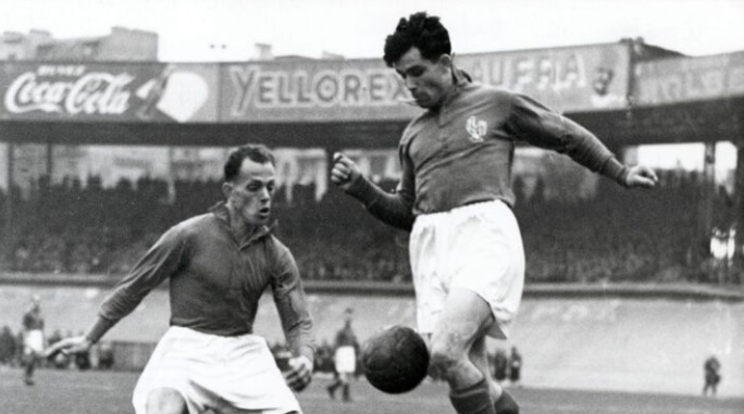 M&ugrave;a giải 1956&ndash;1957 đ&aacute;nh dấu sự ra đời của&nbsp;Eredivisie.