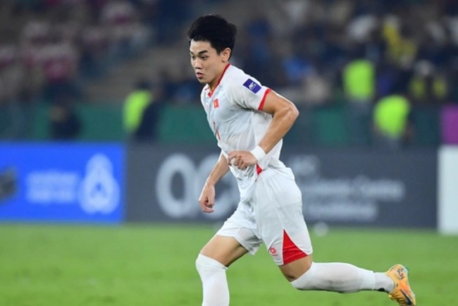 Đ&igrave;nh Bắc chơi thăng hoa.